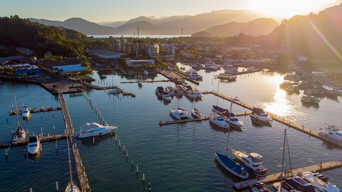 garagem nautica em ubatuba